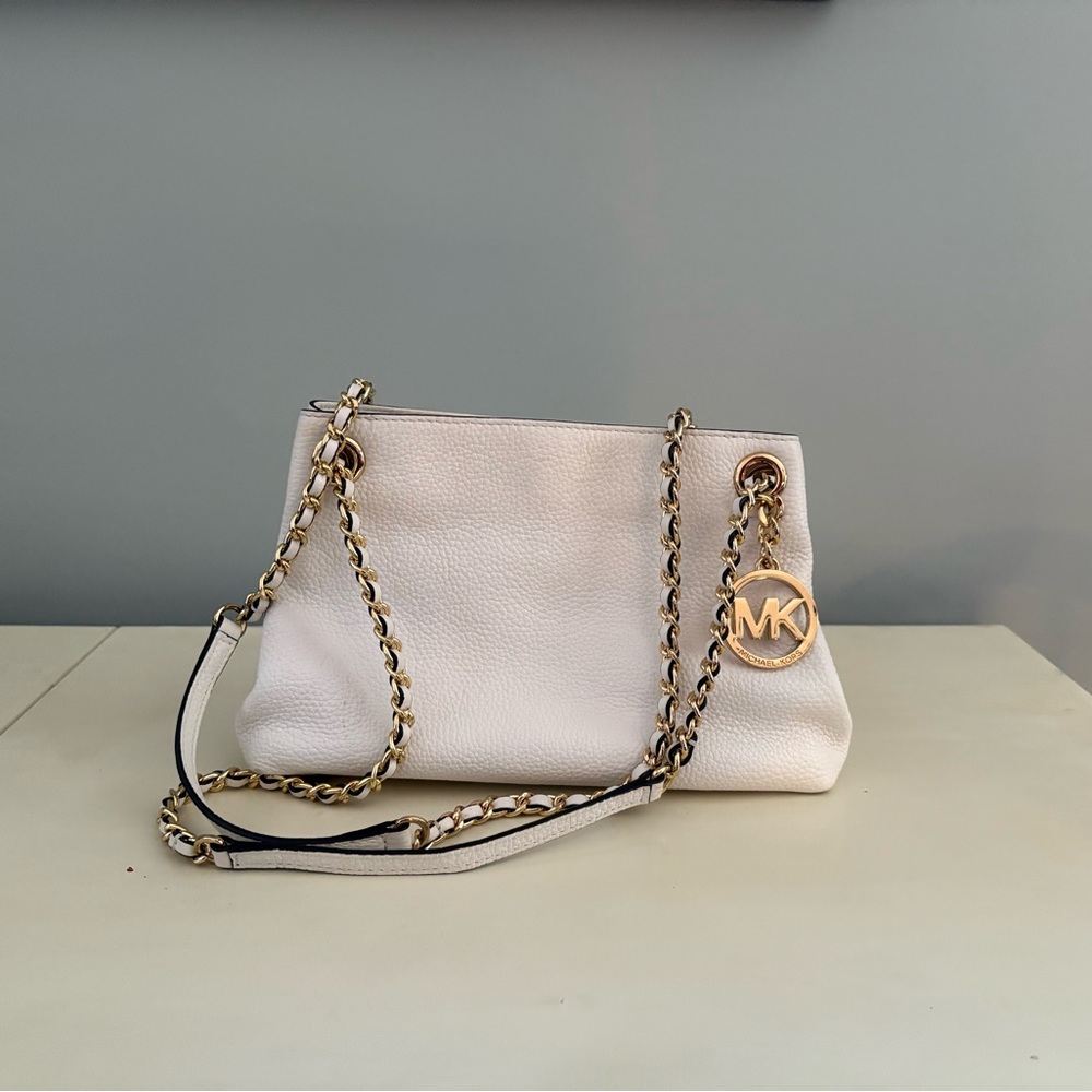 Michael Kors Jet Set Leather Bag in White